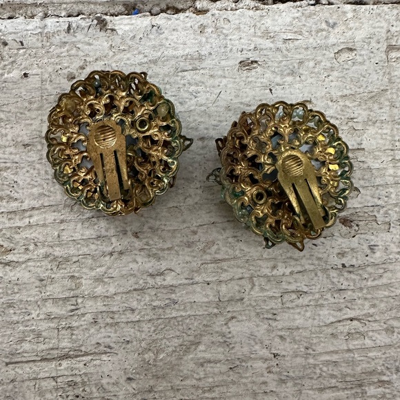 Vintage 40s/50s Haskell ? Highly Ornate Filigree Clio On Earrings - Picture 4 of 7